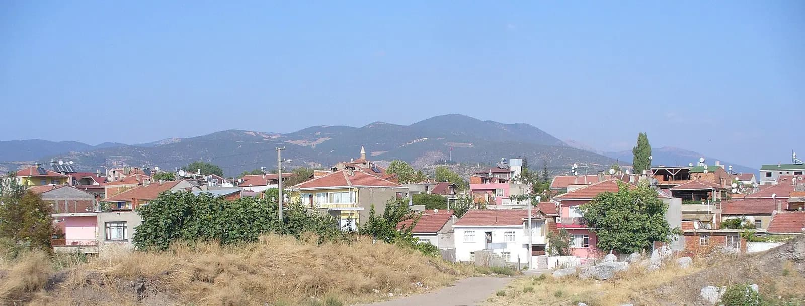 Roma tiyatrosundan görülen İznik şehrinin panoramik görünümü.